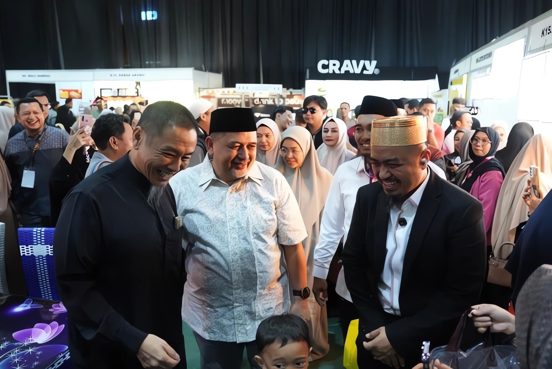 Wali Kota Makassar Munafri Arifuddin hadiri 15th Muslim Life Fair. Pameran ini diharapkan jadi penggerak kemajuan UMKM di timur Indonesia.